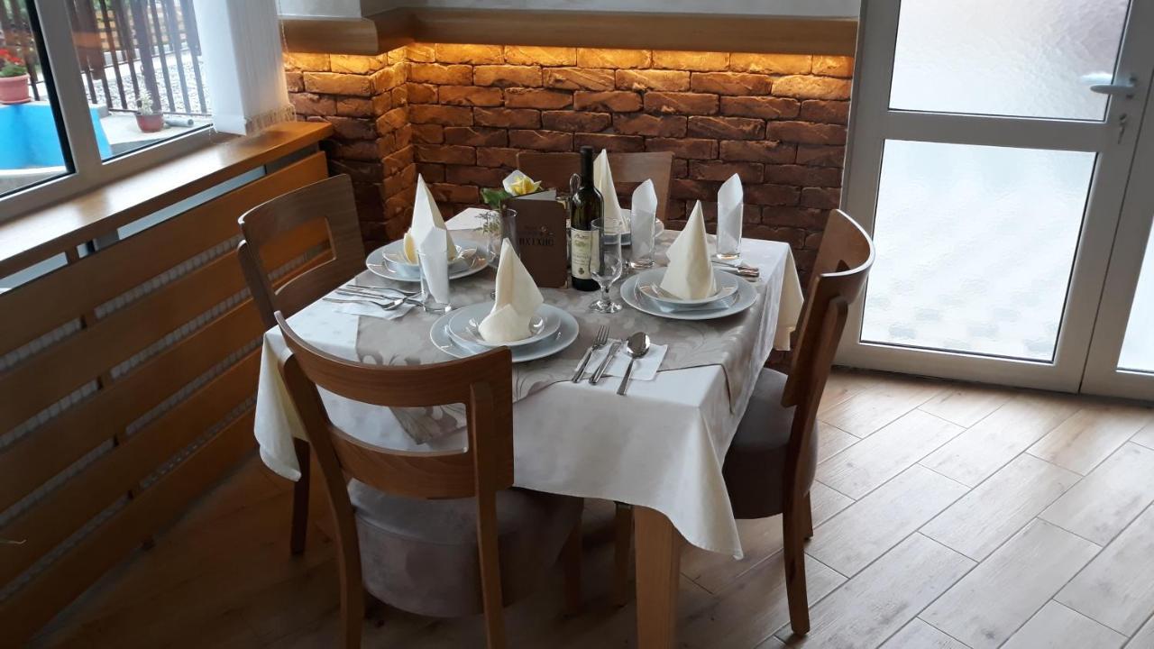 Prenociste I Restoran Ihthis Bajina Basta Exterior foto