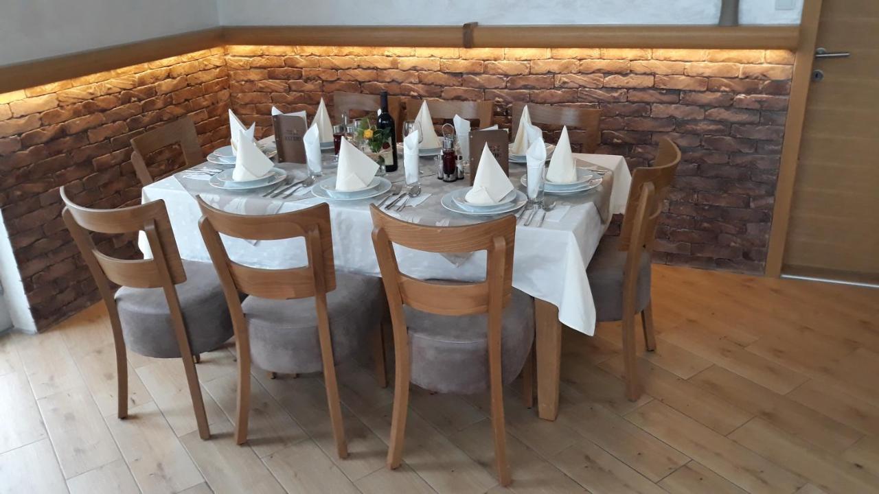 Prenociste I Restoran Ihthis Bajina Basta Exterior foto