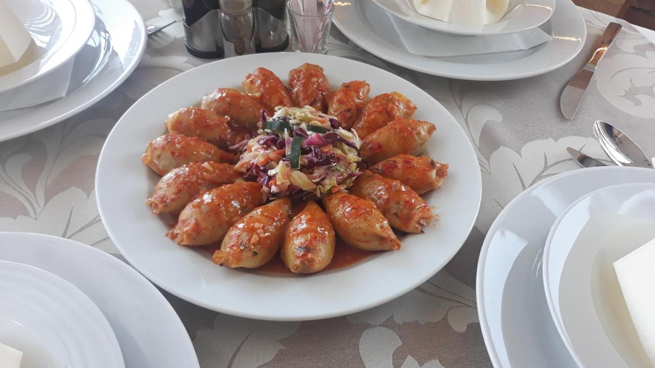 Prenociste I Restoran Ihthis Bajina Basta Exterior foto